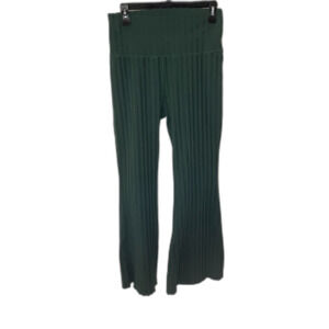 Offline by Aerie Original Flare Hi-Rise Short inseam, Large